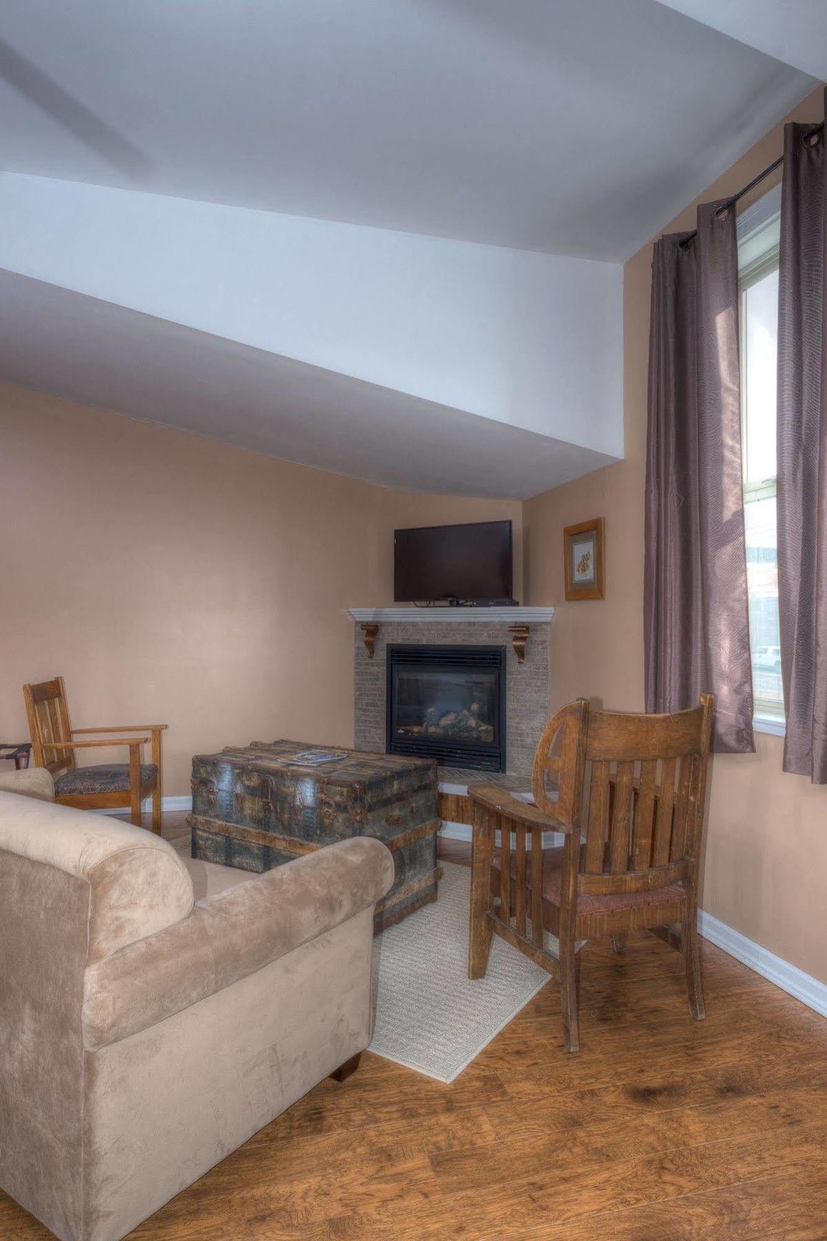 Country Encounters Accommodations Coleman Εξωτερικό φωτογραφία