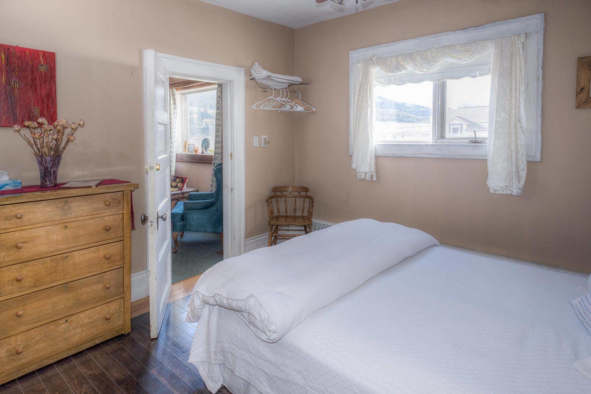 Country Encounters Accommodations Coleman Εξωτερικό φωτογραφία